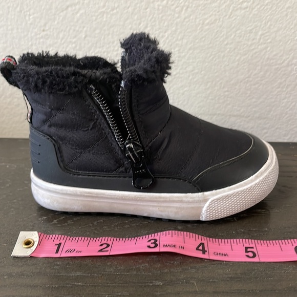 Cat & Jack black cold weather boot toddler size 5 - Picture 7 of 7